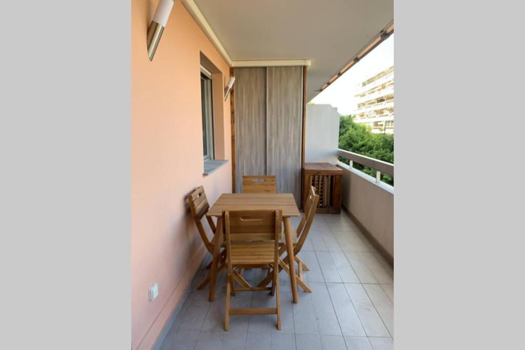 Апартаменты Juan Les Pins Joli T2 Parking Inclus! Антиб Экстерьер фото